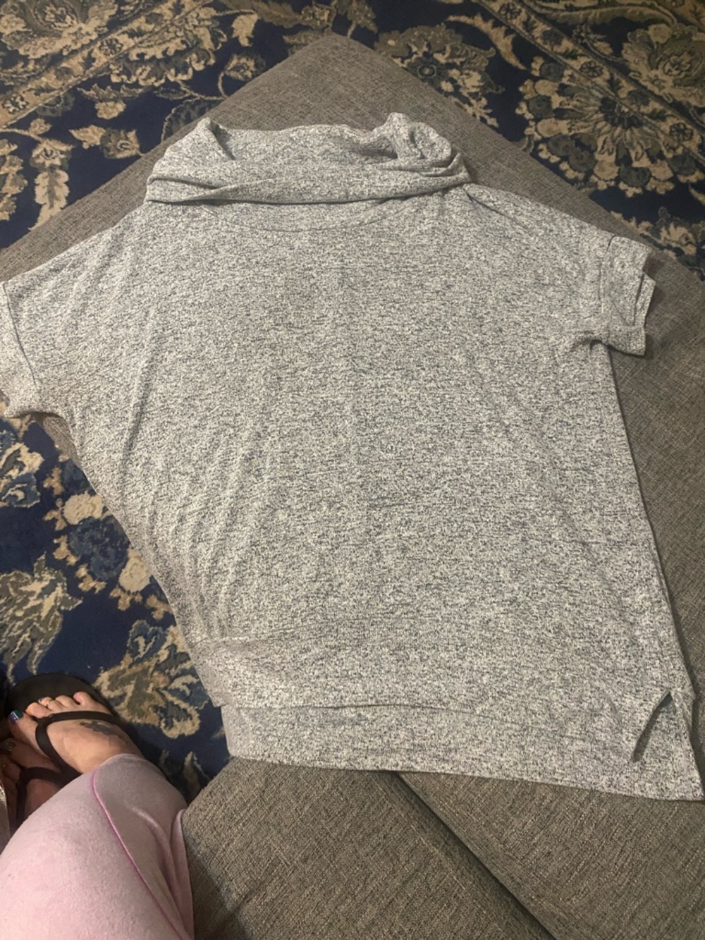 Relaxed Short-Sleeve Hooded Tee in Heather Gray
